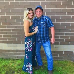 Meet your Posher, Casey